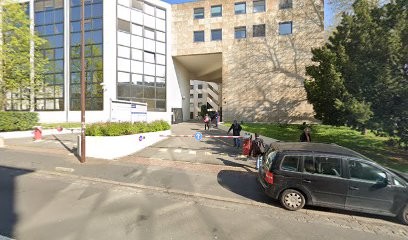 Strzalka Piotr, Kinésithérapeute à Montreuil