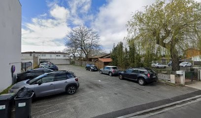 Briend Nathalie Masseur Kinésithérapeute à Domicile, Kinésithérapeute à Lacanau