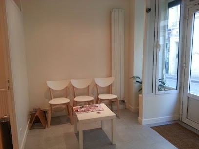 Aline Robbiano, Kinésithérapeute à Paris 18
