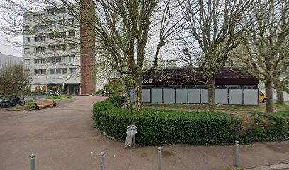 Martinez Corinne, Kinésithérapeute à Sèvres