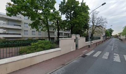 Fernandez Perez IBAN, Kinésithérapeute à Créteil