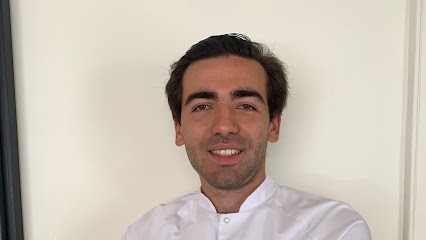 Emmanuel Nakache, Kinésithérapeute à Neuilly-sur-Seine
