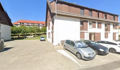 Scm Val Kines, Kinésithérapeute à Montferrat