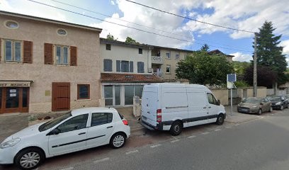 Sangolo Matthieu Angelito Noam, Kinésithérapeute à Neyron