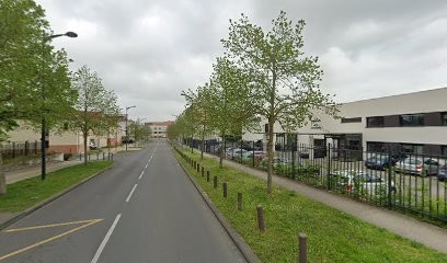 Gueant Emmanuel Albert Raymond, Kinésithérapeute à Compiègne