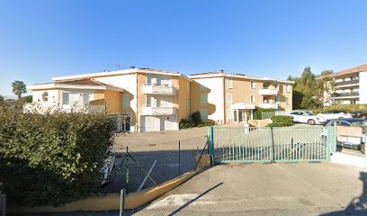 Jeanne Emilie, Kinésithérapeute à Six-Fours-les-Plages