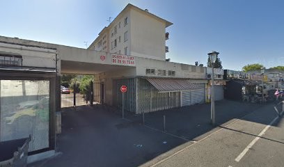 Ait Abdesselam Samia, Kinésithérapeute au Blanc-Mesnil