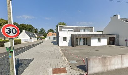 Lou Laloge, Kinésithérapeute à Guipavas