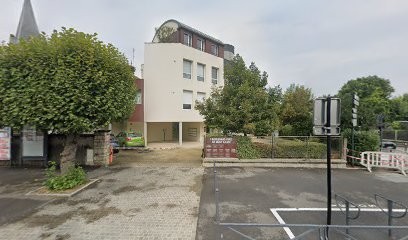 Verd St Julien Scm, Kinésithérapeute à Meudon