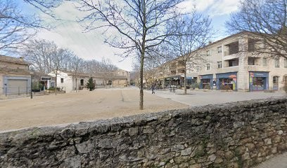 Réeducation La Treille SCM, Kinésithérapeute à Lourmarin