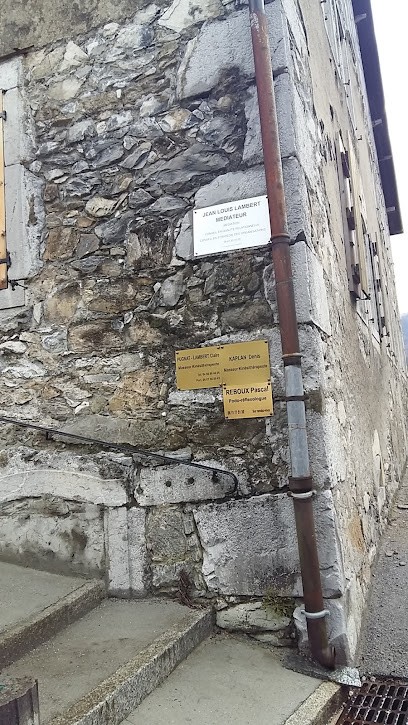 Cabinet de Knésithérapeute, Kinésithérapeute à Magland