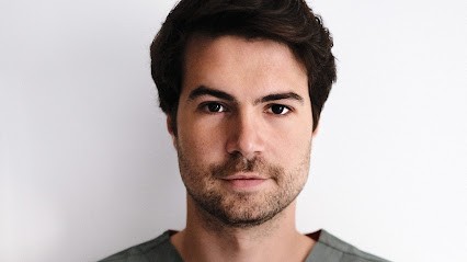 Pierre Emmanuel Prou, Kinésithérapeute à Marseille 14