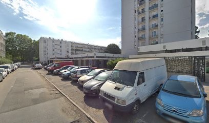 Thomas BEBEY NKOME, Kinésithérapeute au Blanc-Mesnil