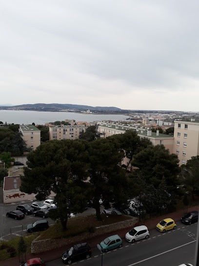 KINE CHATEAU VERT- Huyghe/Leclerc, Kinésithérapeute à Sète