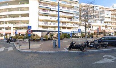 Dimpre Stanilas, Kinésithérapeute à Mandelieu-la-Napoule