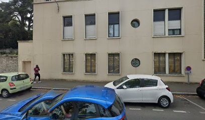 Vallee Amandine, Kinésithérapeute à Laval