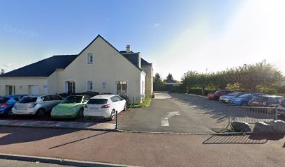 Roger Caroline Marie Madeleine, Kinésithérapeute à Sucé-sur-Erdre