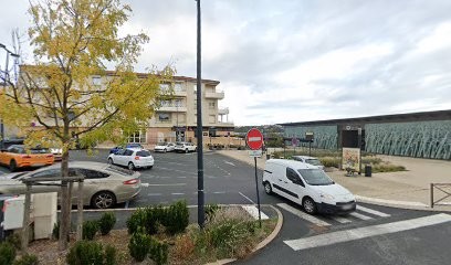 Rey Laetitia, Kinésithérapeute à Roche-la-Molière