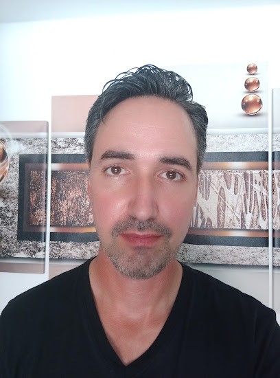 Cyril Gonin Kinésithérapeute Ostéopathe, Kinésithérapeute au Grau-du-Roi