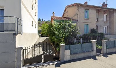 Masseur Kinesitherapeute Riocreux Jennifer, Kinésithérapeute à Villars