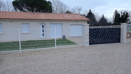 Kinésithérapeute Mme Vialles Celine, Kinésithérapeute aux Peintures