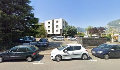 Emilie ROUSSELOT-LE COULS, Kinésithérapeute à Sassenage