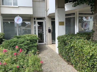 Elisa Houfani Kinésithérapeute & Ostéopathe à Marly (57), Kinésithérapeute à Marly