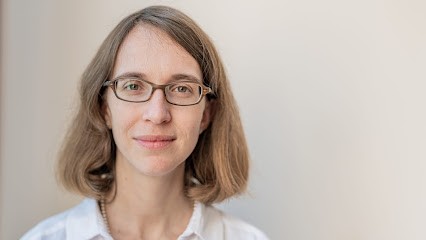 Tiphaine GOUHIER - Kinésithérapeute Pédiatrique, Kinésithérapeute à Issy-les-Moulineaux