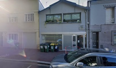 Emeline GUIRCHOUN Kinésithérapeute Ostéopathe, Kinésithérapeute à Montrouge