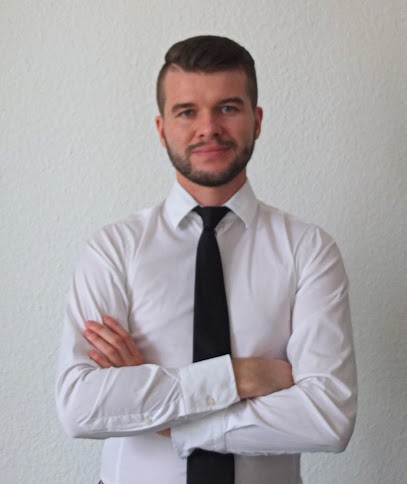Konrad Mika, Kinésithérapeute à Maule