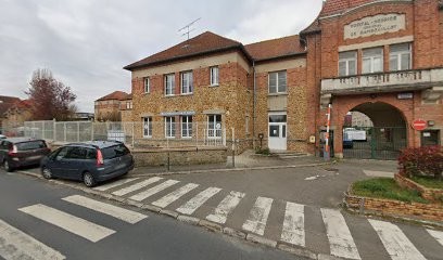 Henry Cyril, Kinésithérapeute à Rambouillet