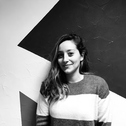 Alexia Gerbaud - rééducation pédiatrique , rééducation périnéale/abdominale, douleurs pelviennes , suivi périnatal , yoga, Kinésithérapeute à Poitiers