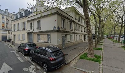 Laura CHAUFFOUR, Kinesitherapeute et Ostéopathe PARIS 11, Kinésithérapeute à Paris 11