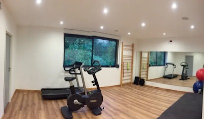 CORTES Lisa - Masseur Kinésithérapeute à Mougins, Kinésithérapeute à Mougins