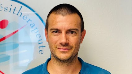 Oberon Toth, Kinésithérapeute à La Farlède