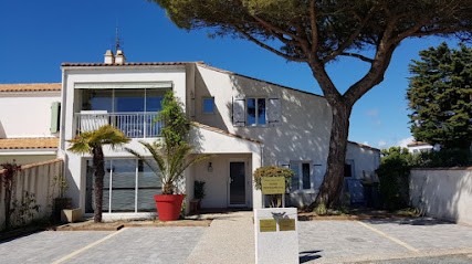 Cabinet Kinésithérapie Ile De Ré Mme Ergin Ozlem Mme Guilloux Karine Mme Lebrun Marie Mr Bonnefous Clément Mr Chotard Quentin, Kinésithérapeute à Rivedoux-Plage