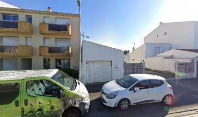 Alizee Bossavit - Kinésithérapeute du sport D.E, Kinésithérapeute aux Sables-d'Olonne