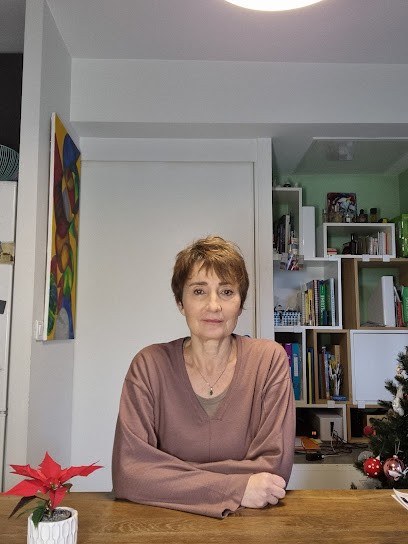 Kiné à Domicile Paris 10e Isabelle Constantin, Kinésithérapeute à Paris 10