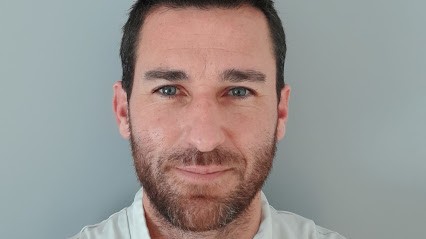 Julien Hebe, Kinésithérapeute à Saint-Médard-d'Aunis