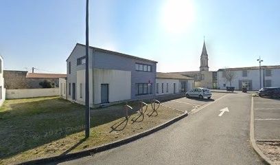 Dlubak Xavier, Kinésithérapeute à Vérines