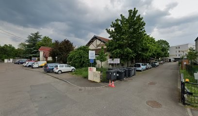 Azori Julie, Kinésithérapeute à Neuves-Maisons