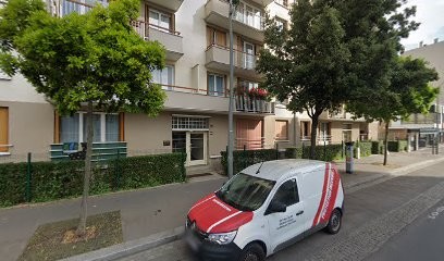 Laroussi Inès, Kinésithérapeute à Châtillon