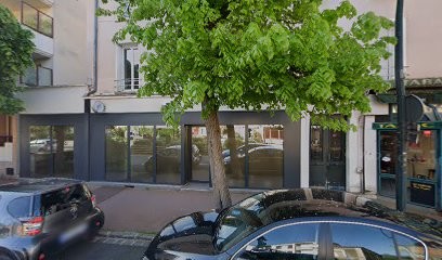Sante Kine, Kinésithérapeute à Saint-Maur-des-Fossés