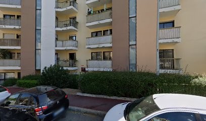 Bachetta Fontana Marine, Kinésithérapeute au Cannet