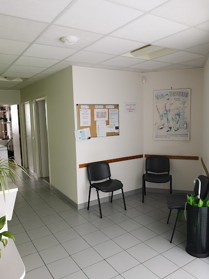 MOREAU Etienne, KLINGLER Charline, TAILLANDIER Marc, Masseur Kinésithérapeute, Kinésithérapeute à Vue