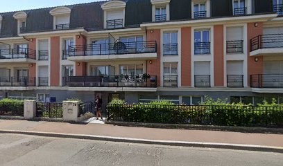 Laura ROVIRA - Masseur-kinésithérapeute, Kinésithérapeute à Neuilly-Plaisance