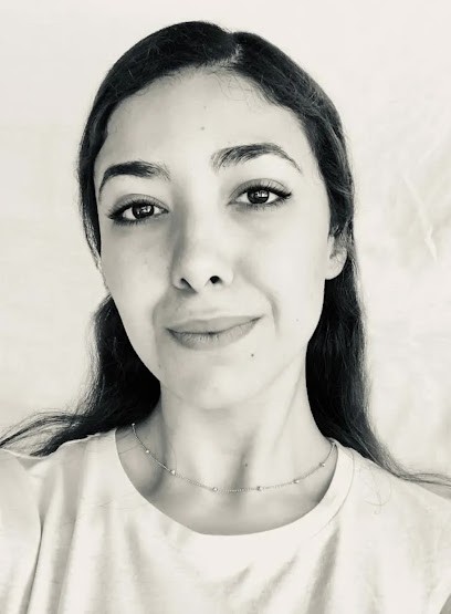Yasmine Ait Bihi, Kinésithérapeute à Paris 15