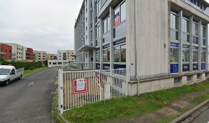 Louis Claude, Kinésithérapeute à La Riche