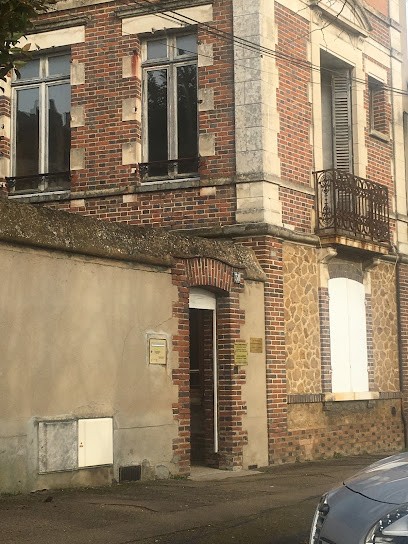 Mekdjian Cyril, Kinésithérapeute à Joigny