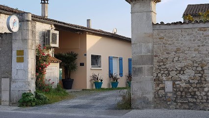 Moise Djitin, Kinésithérapeute à Saint-Just-Luzac